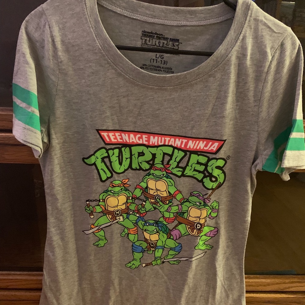 Teenage Mutant Ninja Turtles T-shirt. Women’s L